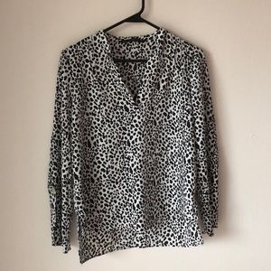 📍ZARA BLOUSE WITH WHITE PRINT